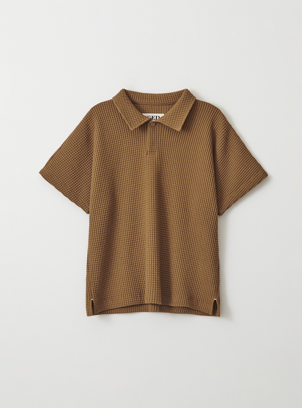 RELAXED WAFFLE COLLAR T-SHIRT - BROWN